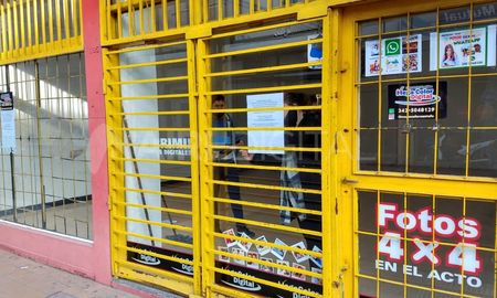 Según informe de Came, se registran en todo el país un promedio de nueve locales comerciales vacíos por cuadra. Según informe de Came, se registran en todo el país un promedio de nueve locales comerciales vacíos por cuadra.
