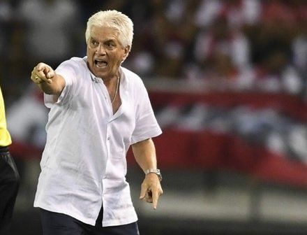 El defensor que Julio Comesaña tiene en la mira