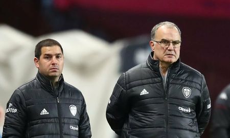 El Leeds que comanda Marcelo Bielsa fue goleado como local y se alejó de los puestos de liderazgo. El Leeds que comanda Marcelo Bielsa fue goleado como local y se alejó de los puestos de liderazgo.