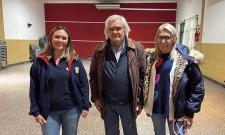 Jornada gratuita de control de salud para adultos mayores en el club Liverpool.