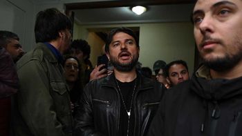 El dirigente de Patria Grande recuperó la libertad en la madrugada del domingo. Fue arrestado tras irrumpir en el edificio disuelto por el Gobierno.