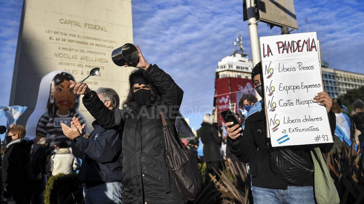 Varias consignas signaron la marcha de este jueves 9 de julio.