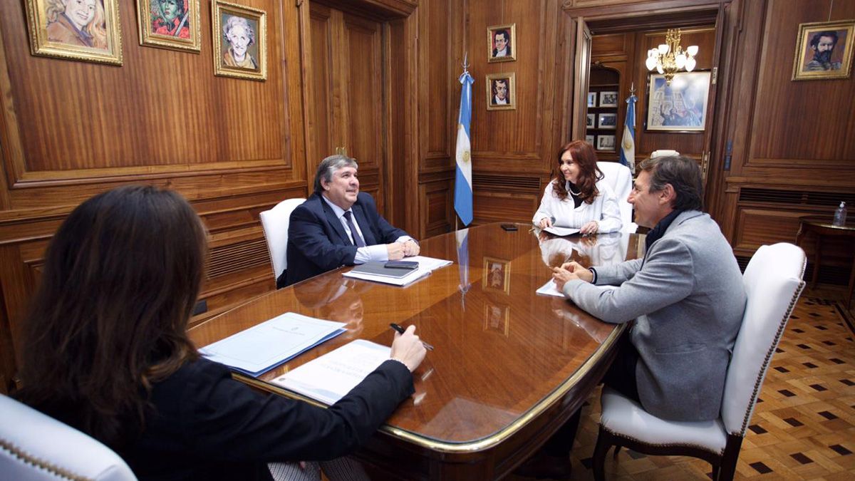 Reuni&oacute;n de Cristina Fern&aacute;ndez de Kirchner con jefes de bloque del Senado.