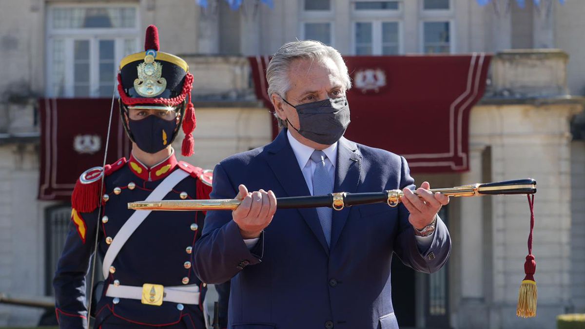 El presidente Alberto Fernández encabezó este mediodía en el Colegio Militar de la Nación