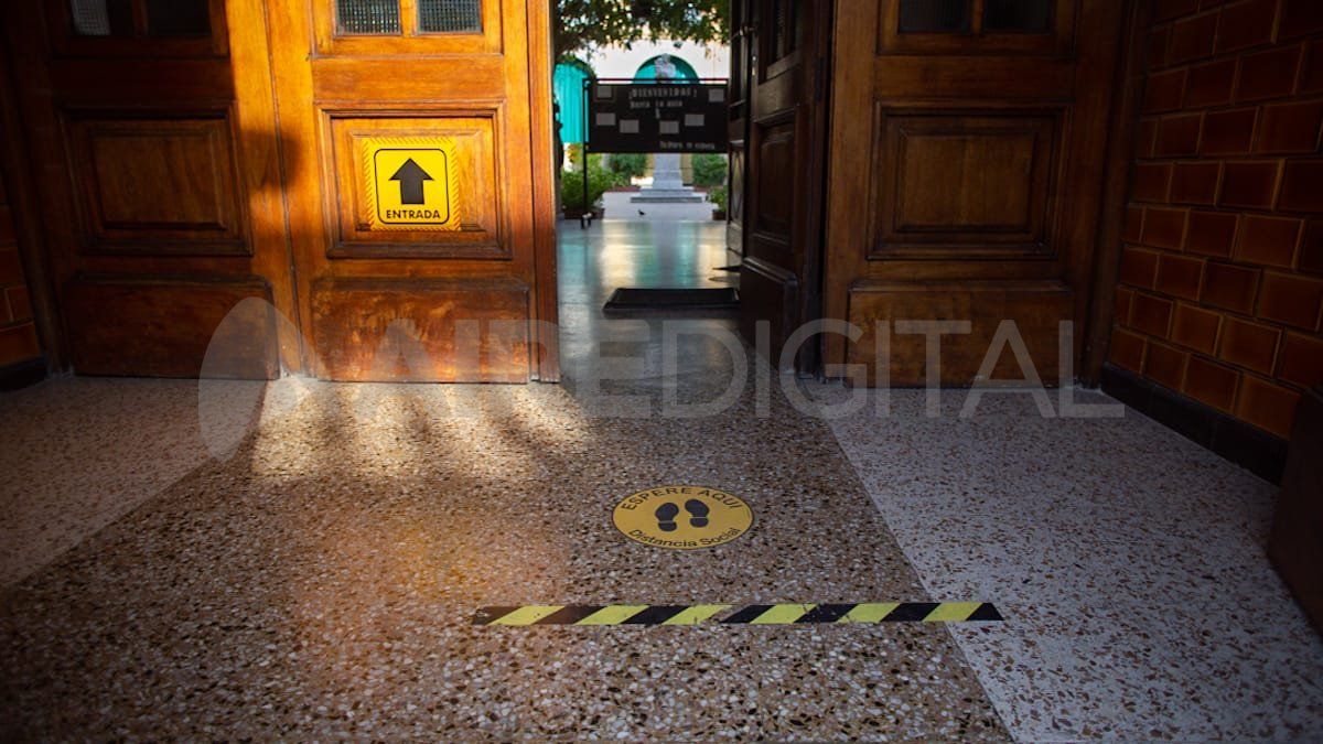 El Gobierno nacional no quiere volver a suspender las clases presenciales. 