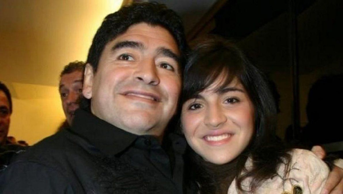 Diego y Gianinna Maradona.