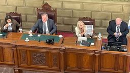 altText(Vranicich plantea prohibir el acceso de los menores a redes sociales: 