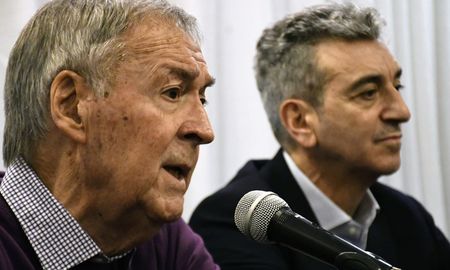 El gobernador de Córdoba y precandidato a presidente por Hacemos por Nuestro País (HNP), Juan Schiaretti, visitó este martes a la ciudad de Rosario. El gobernador de Córdoba y precandidato a presidente por Hacemos por Nuestro País (HNP), Juan Schiaretti, visitó este martes a la ciudad de Rosario.