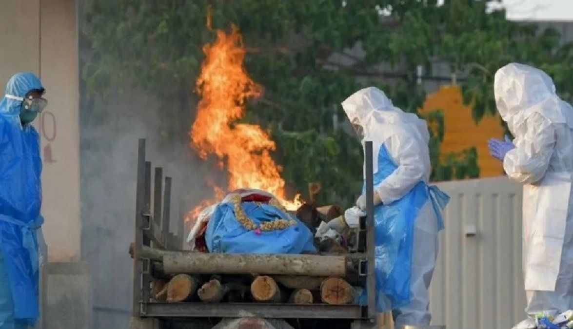 Una anciana se despierta justo antes de ser incinerada tras morir por Covid