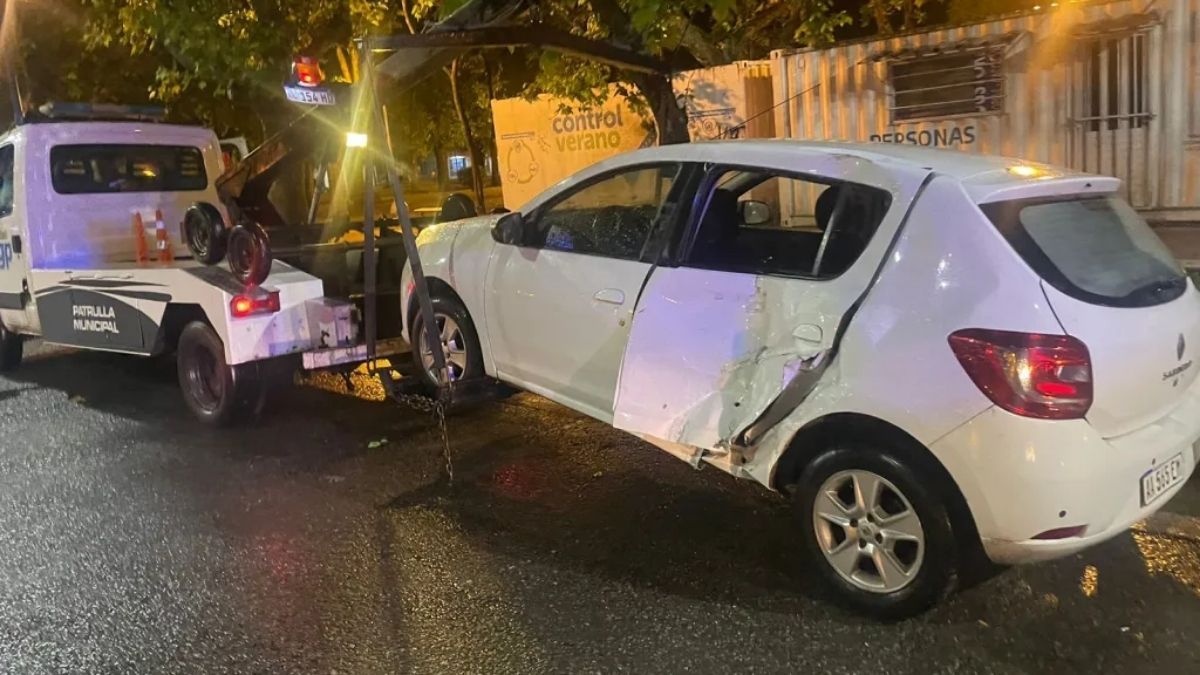 El conductor del Renault tenía 1,30 gramos de alcohol por litro de sangre. El conductor del Renault tenía 1,30 gramos de alcohol por litro de sangre.