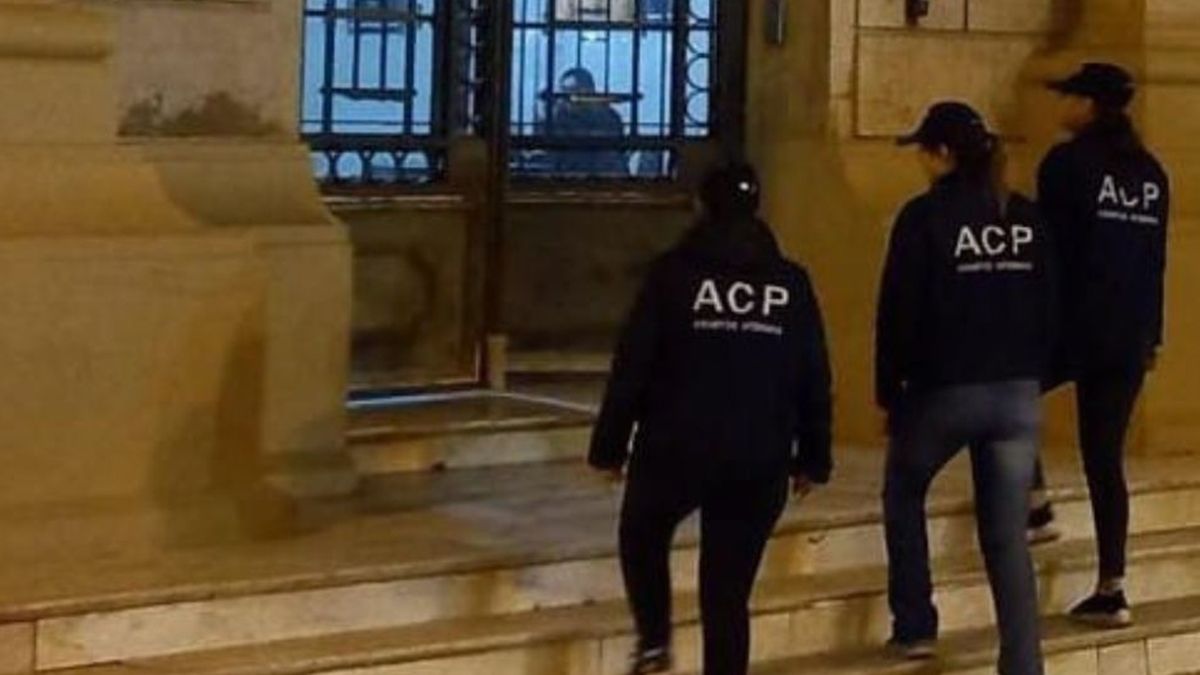 Policías de la Agencia de Control Policial fueron quienes realizaron el procedimiento en la Alcaidía de Rafaela.