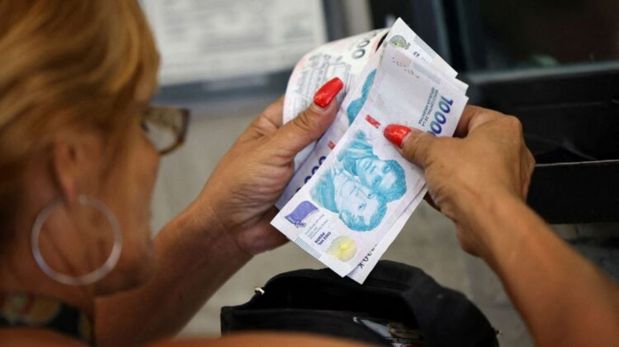 Jubilados ANSES: suben 2,9% en abril y con bono el habermínimo supera los $450.000
