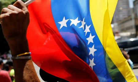 unos 28 millones de venezolanos eligen este domingo entre maduro y gonzalez urrutia unos 28 millones de venezolanos eligen este domingo entre maduro y gonzalez urrutia