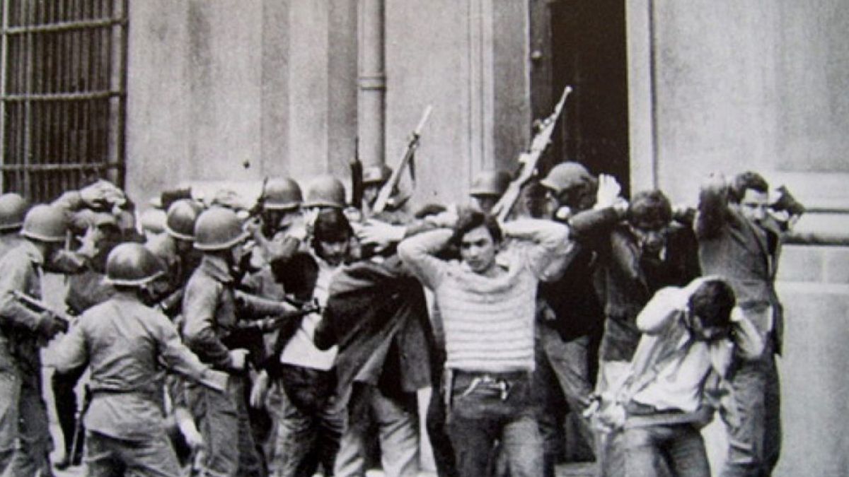 En total, diez estudiantes secundarios fueron secuestrados y torturados por grupos de tareas de la dictadura gobernante, de los cuales seis fueron asesinados sin que se hallaran sus restos hasta la fecha.