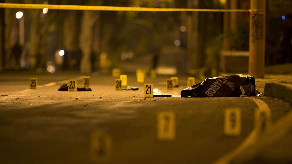 Un crimen por día en Rosario: ahora, murió un chico baleado en la cabeza