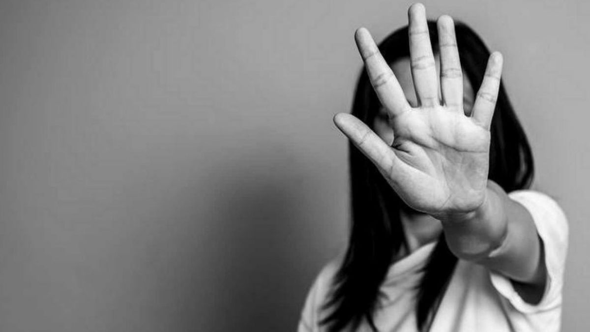 La víctima continúa internada con respirador artificial y por el impacto del fuego