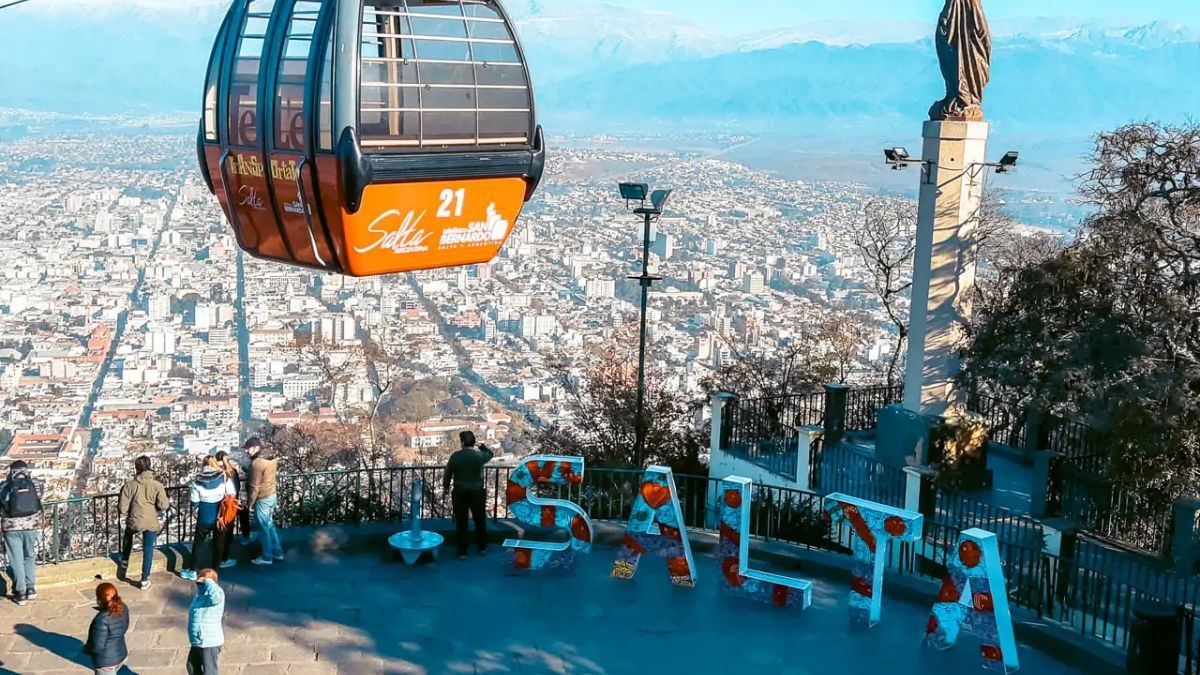 Salta ofrece atractivos históricos y naturales que invitan a descubrirlo en cada paso. Salta ofrece atractivos históricos y naturales que invitan a descubrirlo en cada paso.