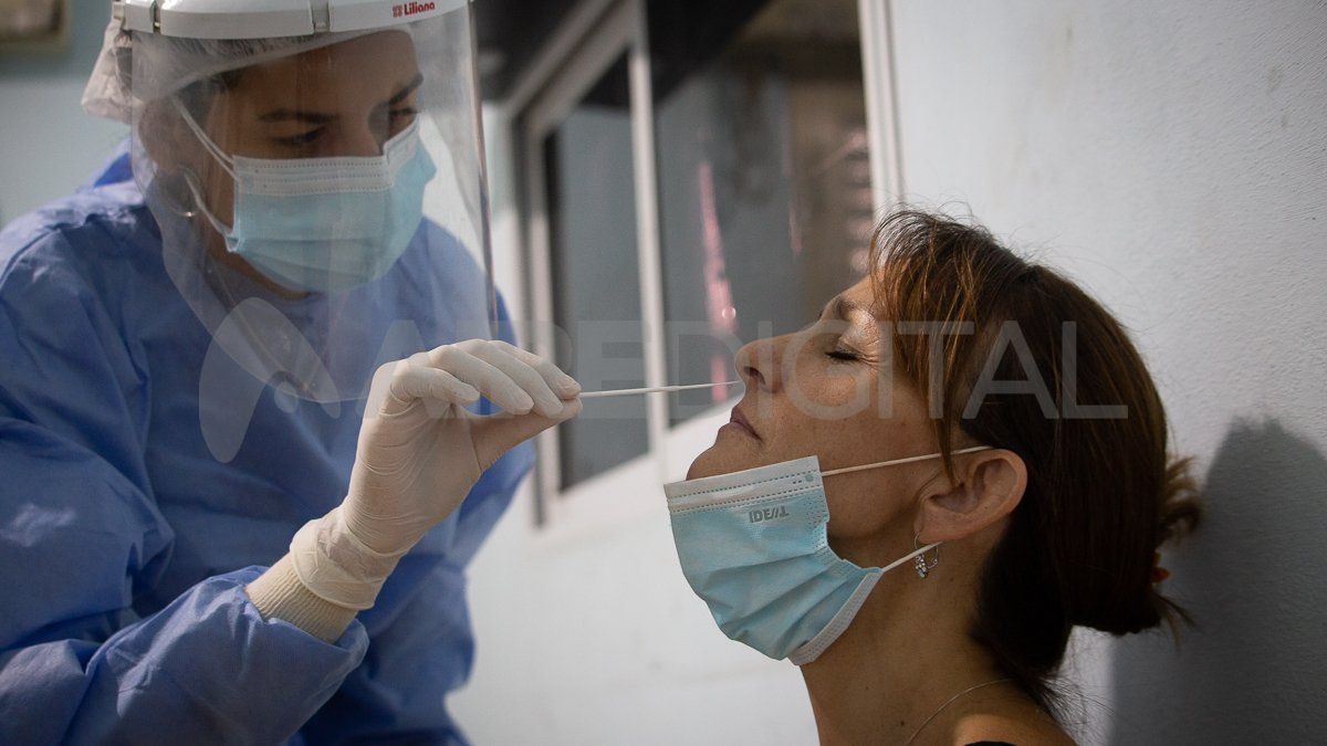 En cuatro semanas los contagios pasaron de 8.387 a 33.989, lo que significa un incremento del 305,25% desde el 17 de abril cuando el Ministerio de Salud comenzó a emitir los reportes semanales.
