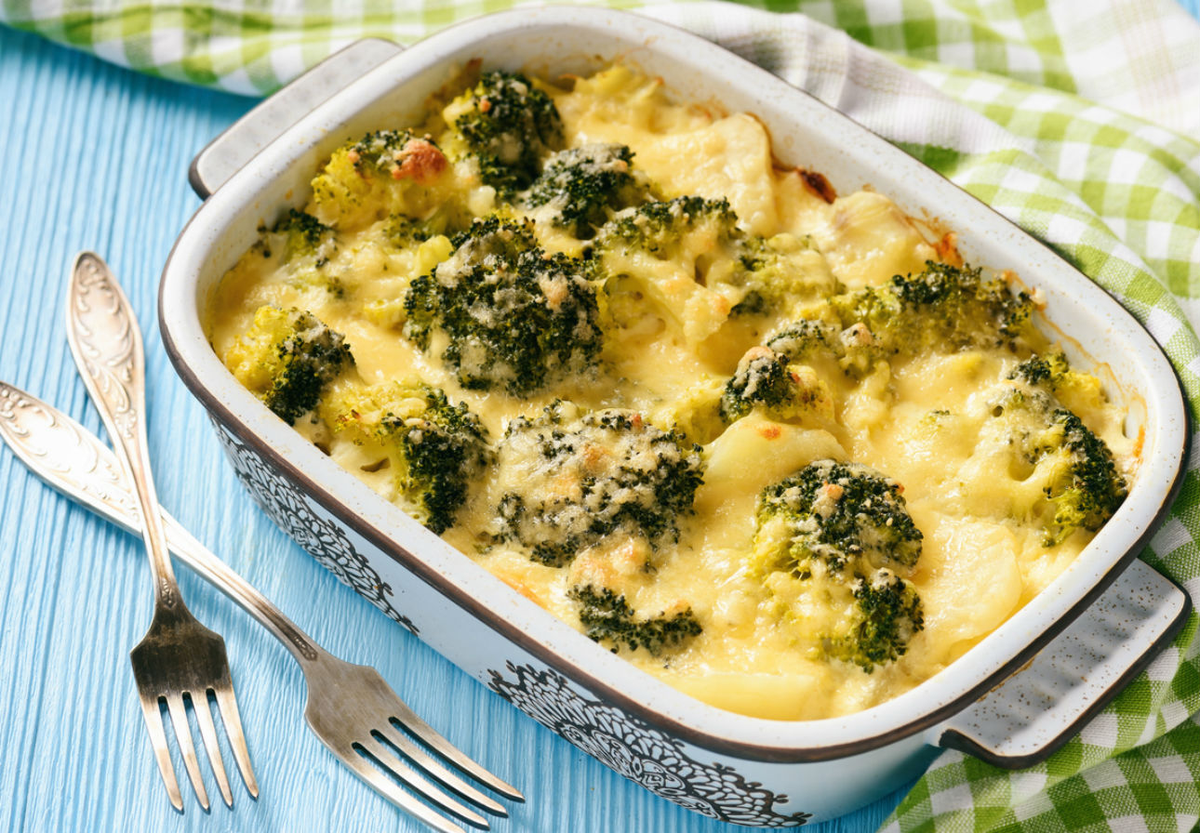 El pastel de papas y brócoli es una excelente opción para cocinar en casa y sorprender a toda la familia. El pastel de papas y brócoli es una excelente opción para cocinar en casa y sorprender a toda la familia.