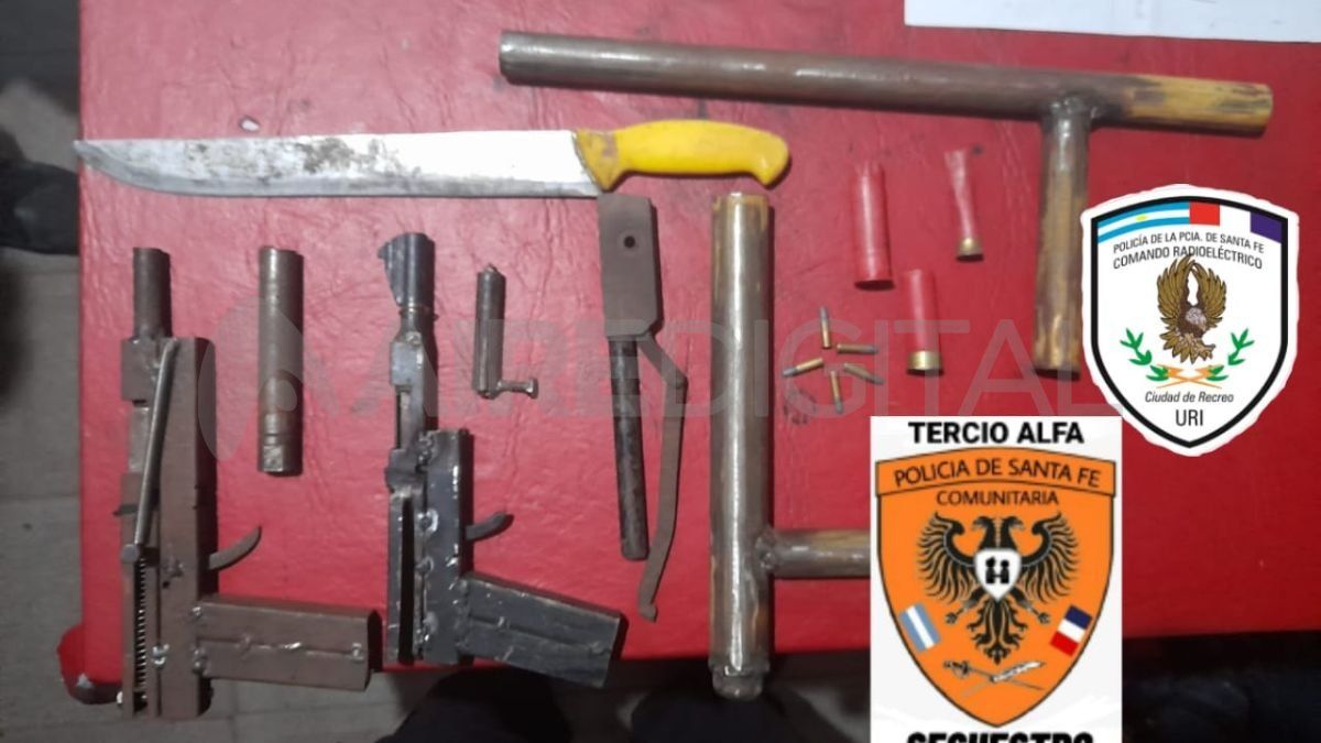 Las armas secuestradas debajo del colchón