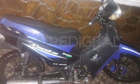 Dos jóvenes se llevaban una moto robada y los detuvieron, en la ciudad de Santa Fe Dos jóvenes se llevaban una moto robada y los detuvieron, en la ciudad de Santa Fe