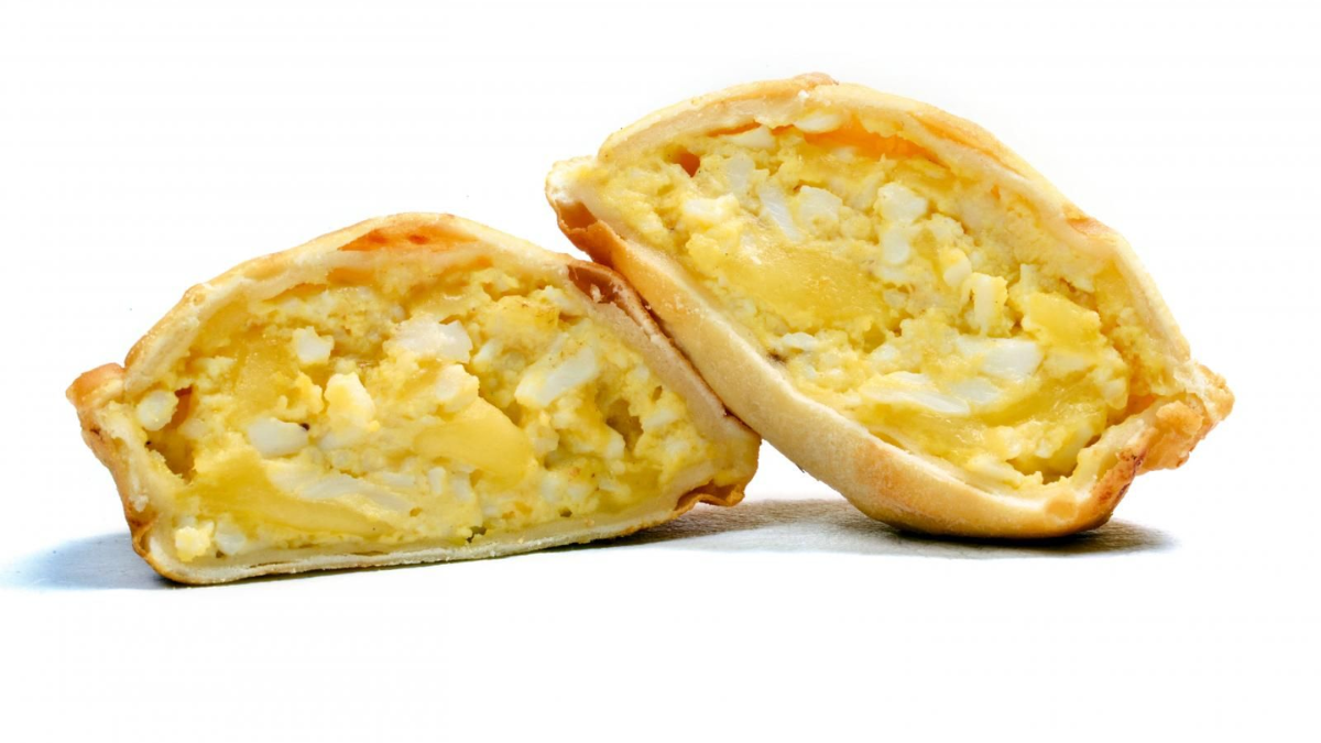 Las empanadas de queso y huevo son una opción fácil de preparar en casa, con ingredientes sencillos. Las empanadas de queso y huevo son una opción fácil de preparar en casa, con ingredientes sencillos.