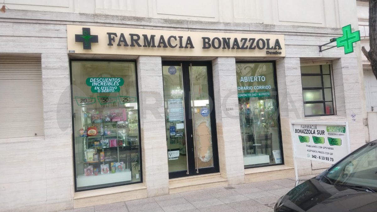 Detuvieron al ladrón adentro de la Farmacia Bonazzola