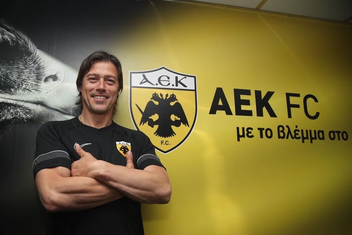 Matías Almeyda es el protagonista de la historia. El director técnico acaba de consagrarse campeón en la liga de Grecia al frente del equipo AEK Atenas.