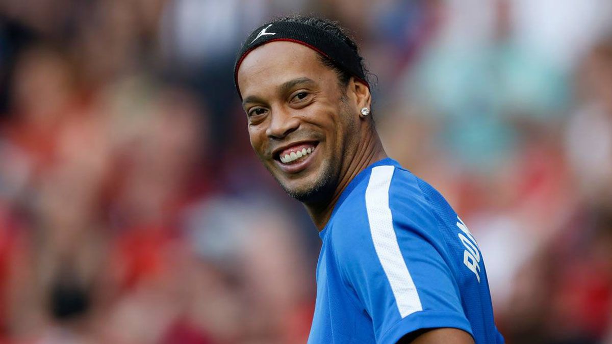 Ronaldinho&nbsp;pas&oacute; su tercera noche detenido en&nbsp;Paraguay&nbsp;luego de ser apresado el viernes pasado. El fin de semana la jueza confirm&oacute; que el exfutbolista y su hermano continuar&aacute;n con&nbsp;prisi&oacute;n preventiva.
