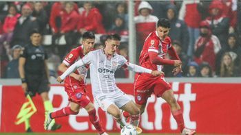 Unión visita a Argentinos Juniors con el objetivo de afianzarse en la tabla del Grupo A