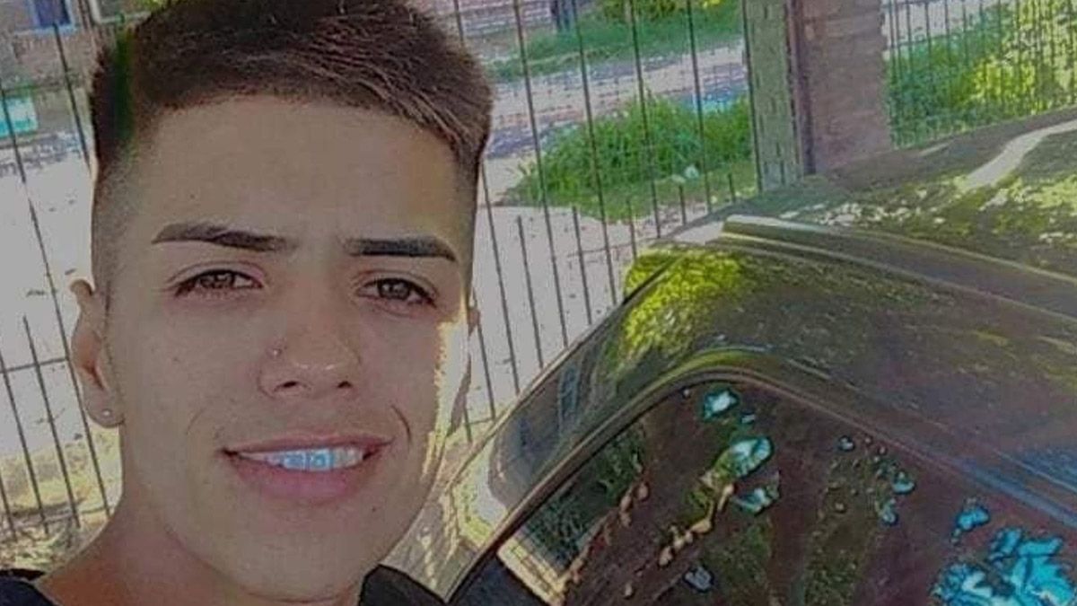 Un joven de 18 años que hace una semana desapareció junto a un amigo en el partido de Florencio Varela fue encontrado semicalcinado y con signos de haber sufrido una asfixia mecánica.