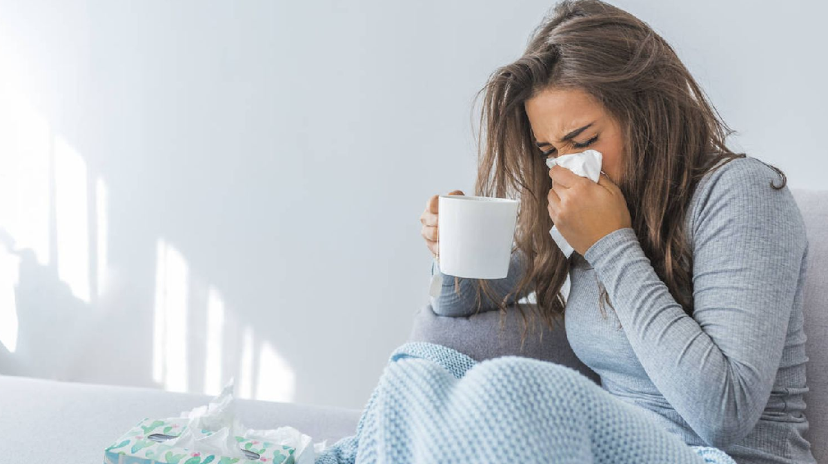 Los escalofríos pueden ser muy habituales en situaciones de gripes o resfriados. 