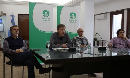 Las autoridades municipales ya se vienen reuniendo con los distintos sectores para evaluar el estado de situación y las posibles salidas. Las autoridades municipales ya se vienen reuniendo con los distintos sectores para evaluar el estado de situación y las posibles salidas.
