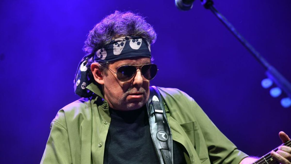 Abuchearon a Andrés Calamaro en Colombia tras defender las corridas de toros.