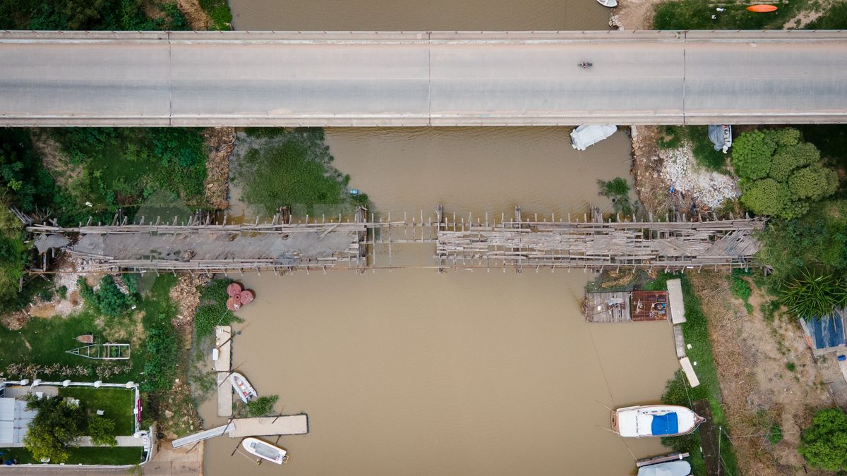 El Puente Palito era el viejo cruce al barrio Alto Verde. El Puente Palito era el viejo cruce al barrio Alto Verde.