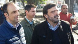 {alttext(,#CorralPapers: las respuestas evasivas del intendente)} {alttext(,#CorralPapers: las respuestas evasivas del intendente)}