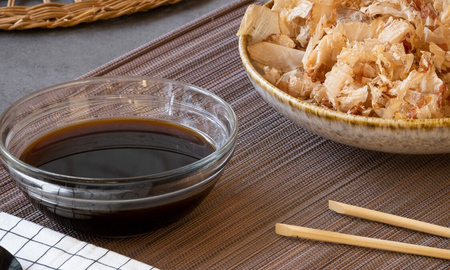 Un clásico japonés simple, versátil y lleno de sabor, perfecto para tener siempre listo en la heladera. Un clásico japonés simple, versátil y lleno de sabor, perfecto para tener siempre listo en la heladera.