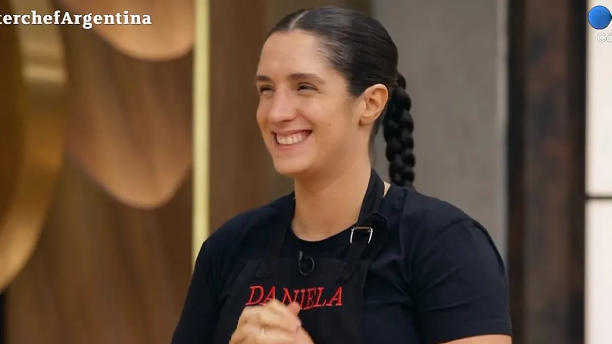 Daniela se accidentó en MasterChef y tuvo que ser auxiliada.