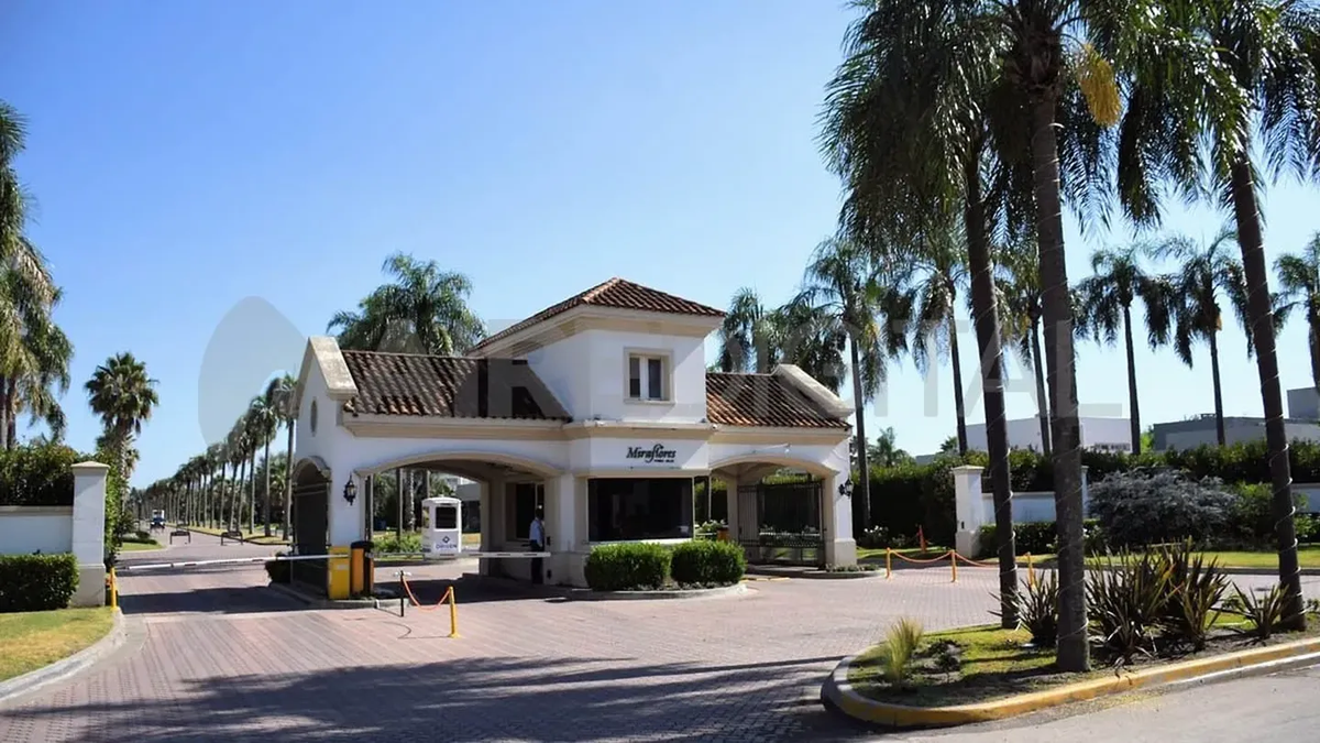 LA CASA DE MESSI EN ROSARIO. En un exclusivo barrio privado (Foto: Télam).