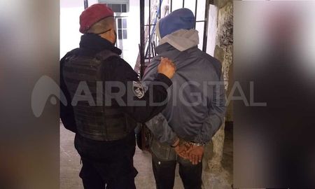 El presunto ladrón fue detenido en Gobernador Crespo y Las Heras y trasladado a la Seccional Primera El presunto ladrón fue detenido en Gobernador Crespo y Las Heras y trasladado a la Seccional Primera