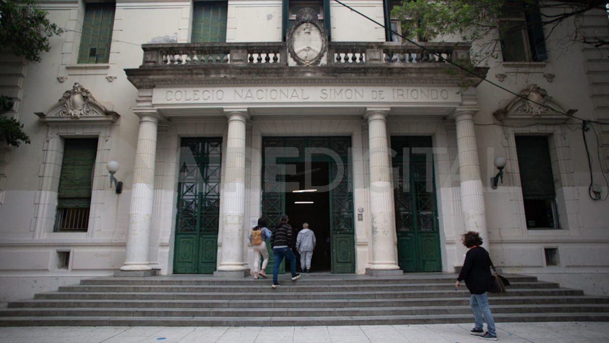 A la Escuela Simón de Iriondo asistieron este miércoles solo los estudiantes del primer año.