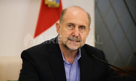 Esto no es una gripe más, va a ser dura y nunca lo dejamos de negar, agregó. Esto no es una gripe más, va a ser dura y nunca lo dejamos de negar, agregó.