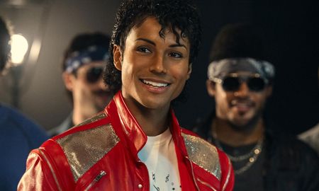 Jaafar Jackson interpreta a su tío en la película biográfica que llegará a los cines en abril de 2026. Jaafar Jackson interpreta a su tío en la película biográfica que llegará a los cines en abril de 2026.