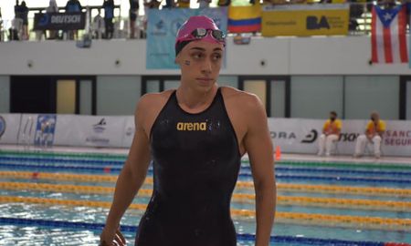 Julia Sebastián se quedó con la medalla dorada en los 200 metros pecho del Sudamericano de Natación. Julia Sebastián se quedó con la medalla dorada en los 200 metros pecho del Sudamericano de Natación.