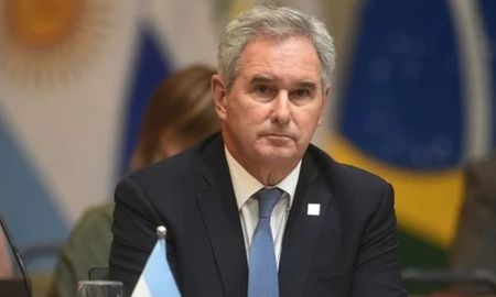 El canciller argentino, Pablo Quirno, resaltó que “por historia, por derecho y por convicción: las Malvinas son argentinas”. El canciller argentino, Pablo Quirno, resaltó que “por historia, por derecho y por convicción: las Malvinas son argentinas”.