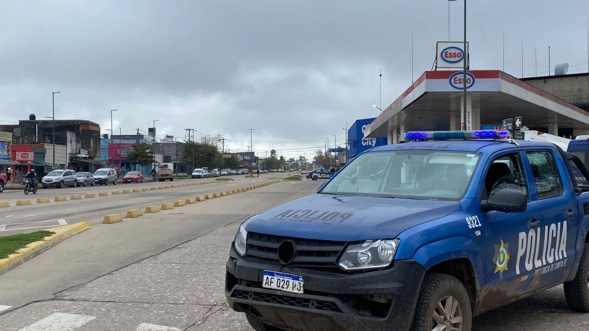 Reducción de calzada tras el accidente debido a los peritajes que realizó la PDI. Reducción de calzada tras el accidente debido a los peritajes que realizó la PDI.