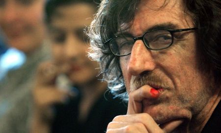 La mamá de Charly García es una de las evacuadas del geriátrico de Recoleta con casos de coronavirus. La mamá de Charly García es una de las evacuadas del geriátrico de Recoleta con casos de coronavirus.