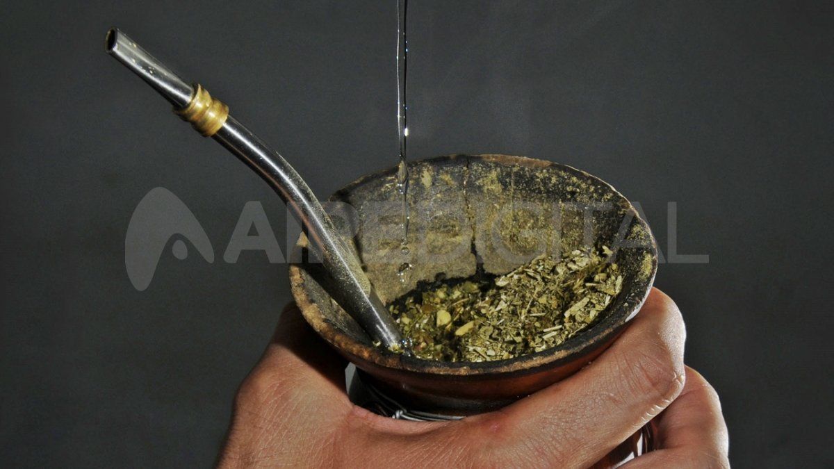 Especialistas afirman que el confinamiento provocado por la pandemia de coronavirus produjo "un boom del mate, un cambio cultural que, de la mano de la imposibilidad de compartirlo llevo a cada uno a interesarse más" sobre la infusión.