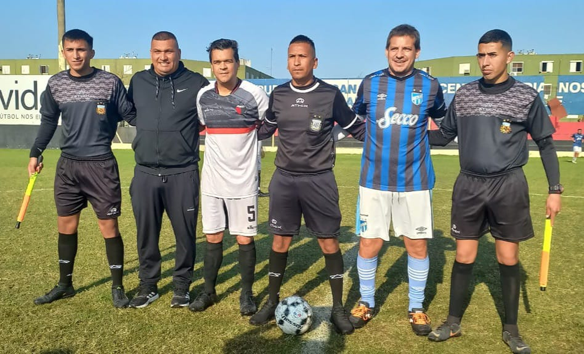 Hernán Suárez integra el equipo de Colón en la Liga Senior. Hernán Suárez integra el equipo de Colón en la Liga Senior.