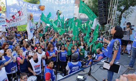 los docentes vuelven al paro este miercoles y jueves en la provincia los docentes vuelven al paro este miercoles y jueves en la provincia